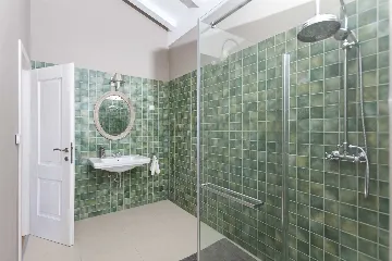 4-Bedroom Villa in Bajkini for Up to 10 Guests