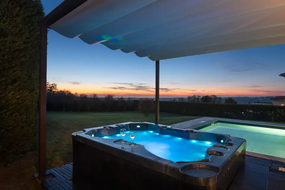 4-Bedroom Villa in Bajkini for Up to 10 Guests