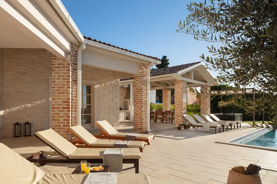 4-Bedroom Villa in Bajkini for Up to 10 Guests