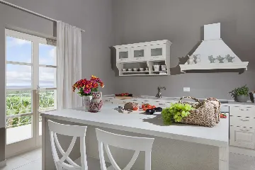 Bajkini 4-Bedroom Villa with Private Pool & Jacuzzi