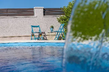 3-Bedroom Holiday House in Murvica for 10