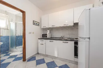 3-Bedroom Holiday House in Murvica for 10