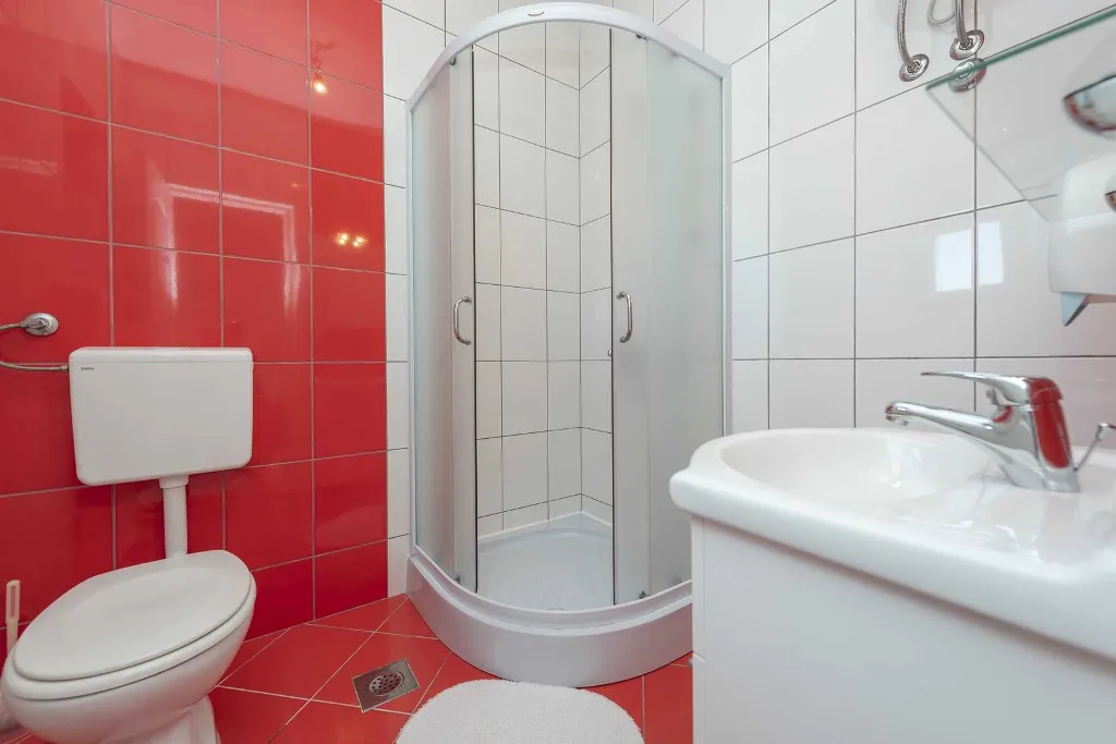 3-Bedroom Holiday House in Murvica for 10