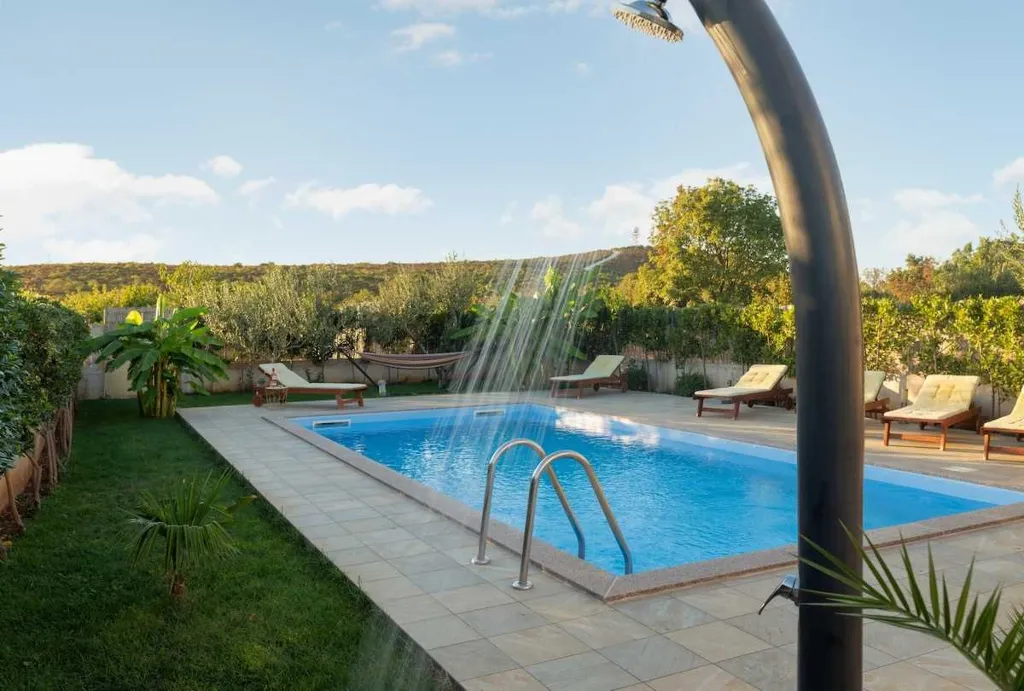 Debeljak Villa with Private Pool and Full Privacy