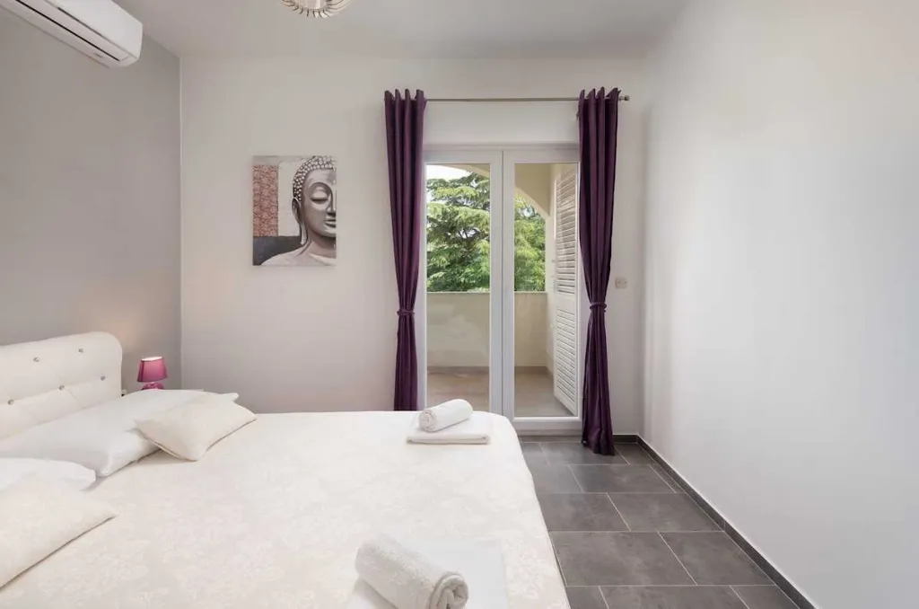 Debeljak Villa with Private Pool and Full Privacy