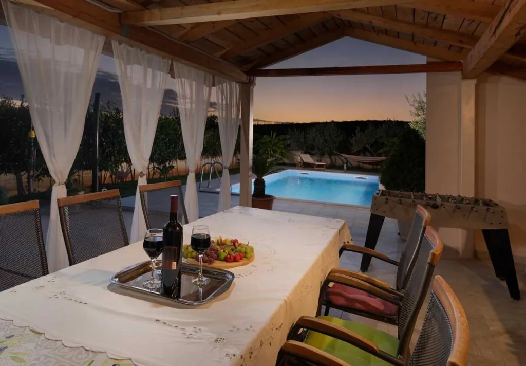 Debeljak Villa with Private Pool and Full Privacy