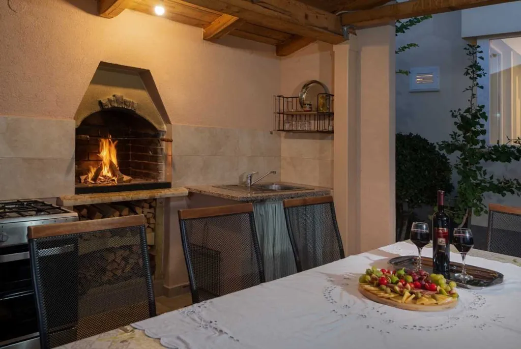 Debeljak Villa with Private Pool and Full Privacy