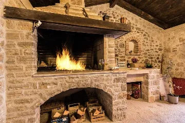 Sea-View Apartment in Sv. Filip i Jakov for 6