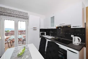 2-Bedroom Apartment in Sv. Filip i Jakov for 4