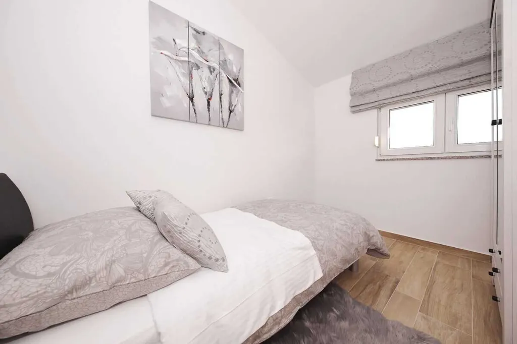 2-Bedroom Apartment in Sv. Filip i Jakov for 4