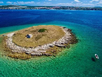 2-Bedroom Apartment in Sv. Filip i Jakov for 4