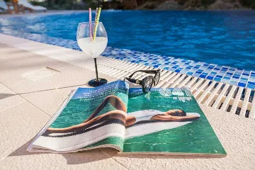 Apartment with Infinity Pool in Sv. Filip i Jakov