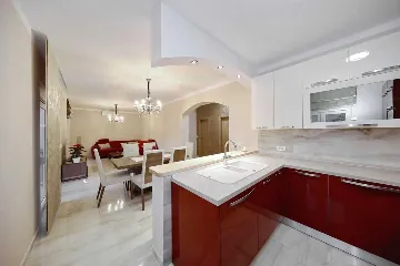 Apartment with Infinity Pool in Sv. Filip i Jakov