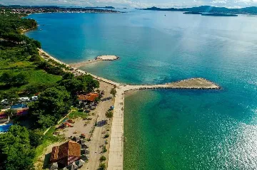 Apartment with Infinity Pool in Sv. Filip i Jakov