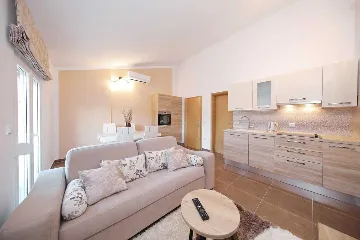 1-Bedroom Apartment in Sv. Filip i Jakov for 4