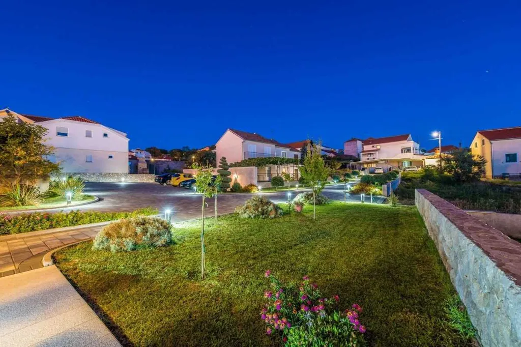 1-Bedroom Apartment in Sv. Filip i Jakov for 4