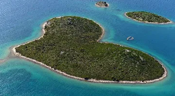 1-Bedroom Apartment in Sv. Filip i Jakov for 4