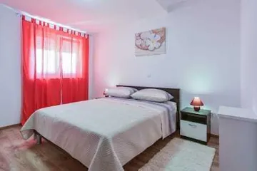 Vrsi Apartment with Heated Pool & Sea View