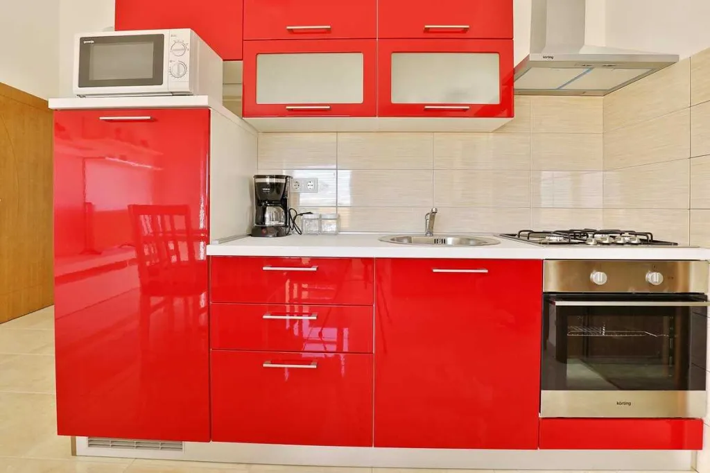 Air-conditioned Apartment with Balcony Views in Vrsi