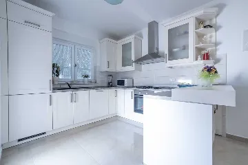 3-Bedroom Apartment in Vrsi for up to 8 Guests