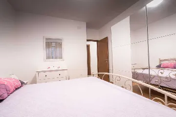3-Bedroom Apartment in Vrsi for up to 8 Guests