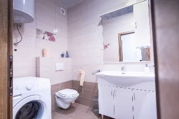 3-Bedroom Apartment in Vrsi for up to 8 Guests