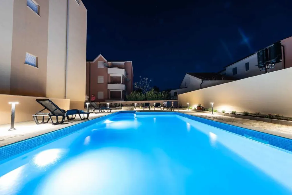 3-Bedroom Vrsi Apartment for Up to 8 Guests