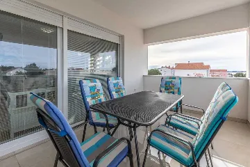 3-Bedroom Vrsi Apartment for Up to 8 Guests