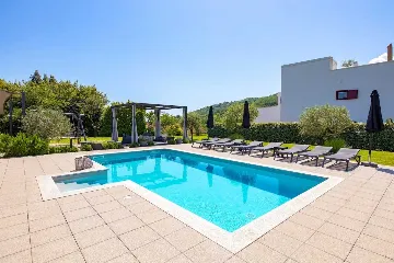 Matulji Villa for 10 Guests with Private Pool