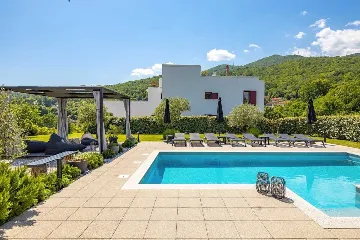 Matulji Villa for 10 Guests with Private Pool