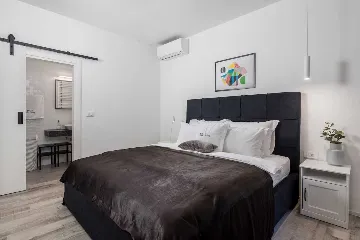 Matulji Villa for 10 Guests with Private Pool