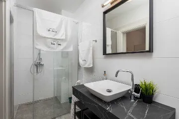 Matulji Villa for 10 Guests with Private Pool