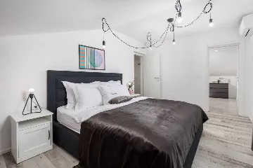 Matulji Villa for 10 Guests with Private Pool