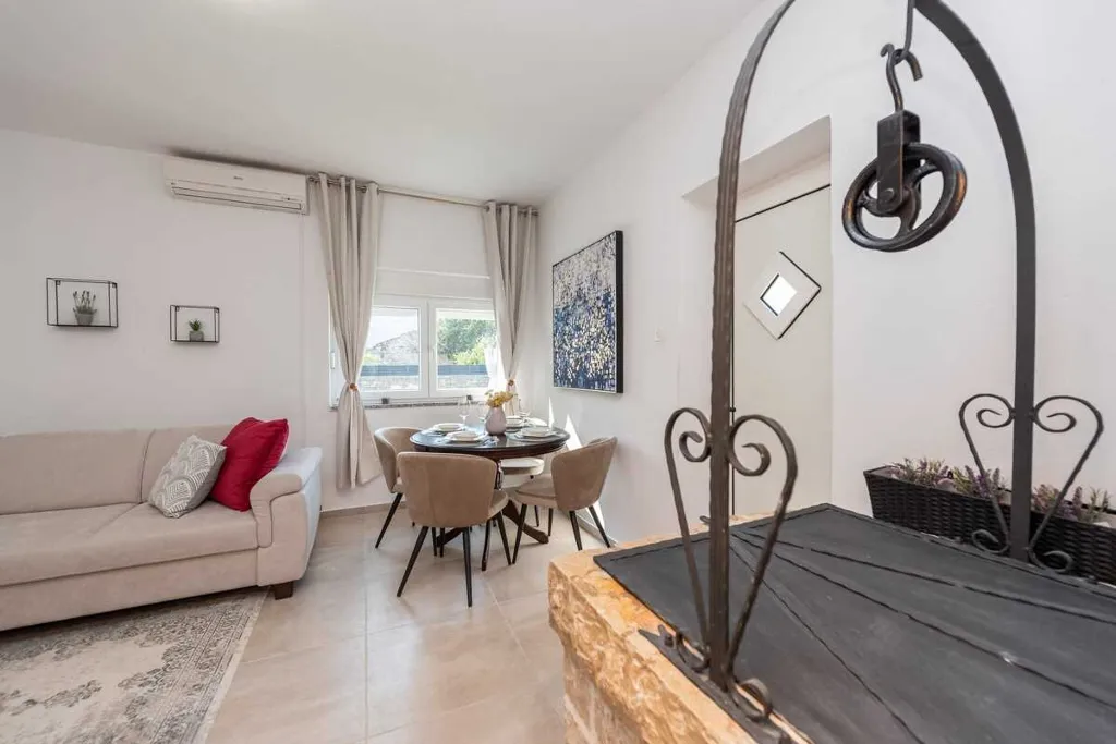 2-Bedroom Villa with Pool in Pridraga, Croatia