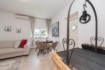 2-Bedroom Villa with Pool in Pridraga, Croatia