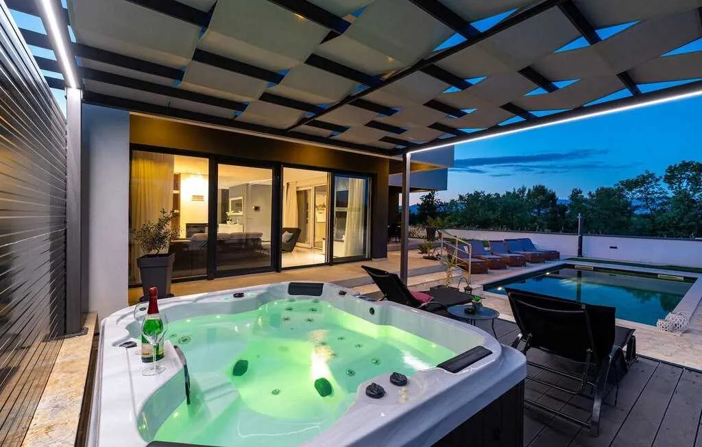3-Bedroom Villa in Crno (Zadar area) for 6 Guests