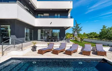 3-Bedroom Villa in Crno (Zadar area) for 6 Guests