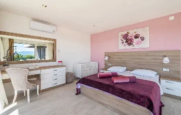 3-Bedroom Villa in Crno (Zadar area) for 6 Guests