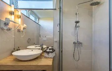 3-Bedroom Villa in Crno (Zadar area) for 6 Guests