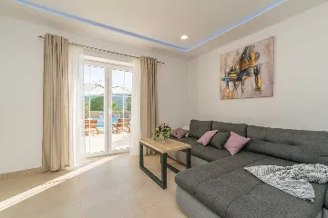 Podine 3-Bedroom Villa for Up to 8 Guests