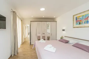 Podine 3-Bedroom Villa for Up to 8 Guests