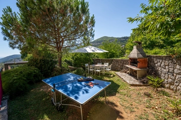 Apartment with Private Pool and Jacuzzi in Veprinac