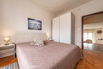 Turanj Beachfront Apartment with Sea View