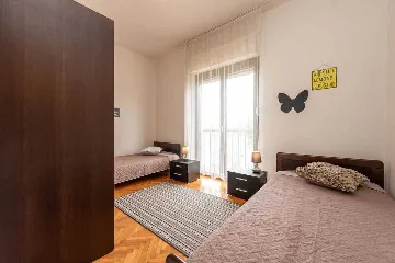 Turanj Beachfront Apartment with Sea View