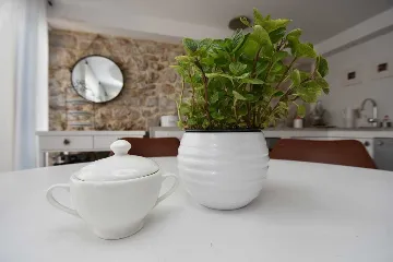 Traditional 2-Bedroom Vacation Home in Murter