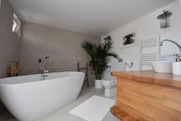 Traditional 2-Bedroom Vacation Home in Murter