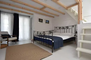 Traditional 2-Bedroom Vacation Home in Murter