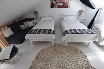 Traditional 2-Bedroom Vacation Home in Murter