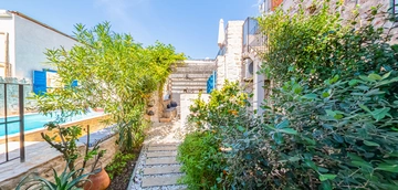 Traditional 2-Bedroom Vacation Home in Murter