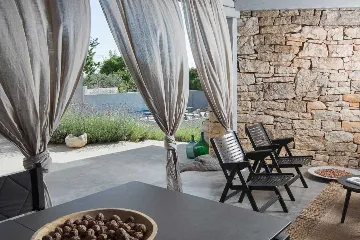Radetići Villa with Private Pool for 12 Guests